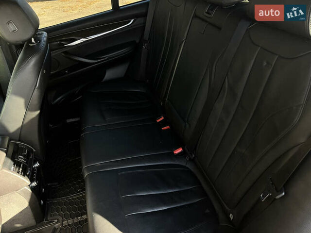 Серый БМВ Х5, объемом двигателя 2.98 л и пробегом 142 тыс. км за 20900 $, фото 31 на Automoto.ua