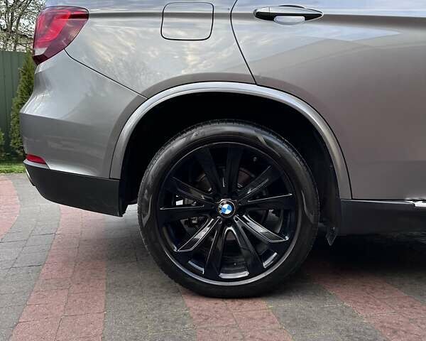 Серый БМВ Х5, объемом двигателя 2.98 л и пробегом 218 тыс. км за 20500 $, фото 18 на Automoto.ua