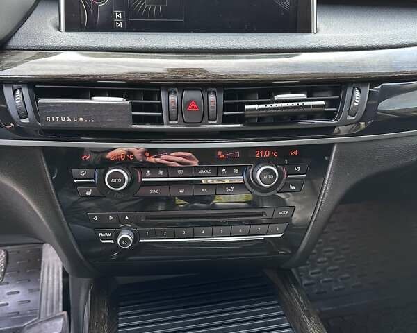 Серый БМВ Х5, объемом двигателя 2.98 л и пробегом 218 тыс. км за 20500 $, фото 37 на Automoto.ua