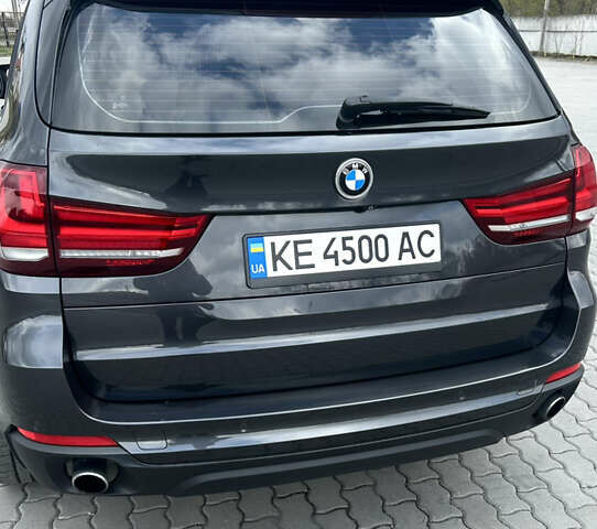 Сірий БМВ Х5, об'ємом двигуна 2 л та пробігом 197 тис. км за 24000 $, фото 6 на Automoto.ua