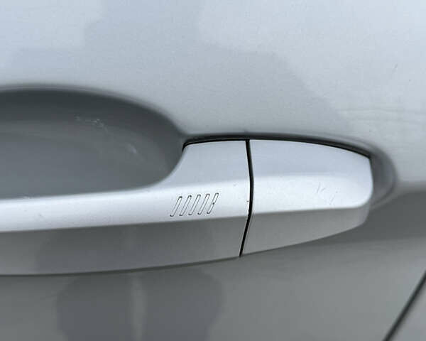 Серый БМВ Х5, объемом двигателя 3 л и пробегом 294 тыс. км за 22100 $, фото 17 на Automoto.ua