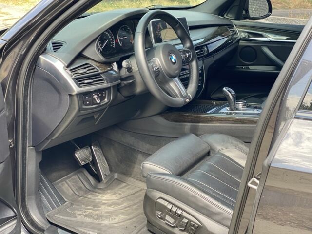 Серый БМВ Х5, объемом двигателя 2 л и пробегом 232 тыс. км за 27000 $, фото 6 на Automoto.ua