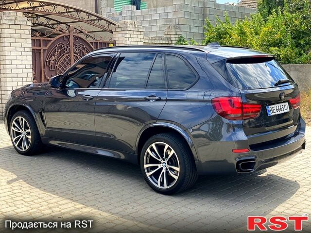 Серый БМВ Х5, объемом двигателя 2 л и пробегом 227 тыс. км за 29700 $, фото 3 на Automoto.ua