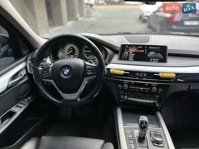 Серый БМВ Х5, объемом двигателя 2 л и пробегом 271 тыс. км за 21950 $, фото 13 на Automoto.ua