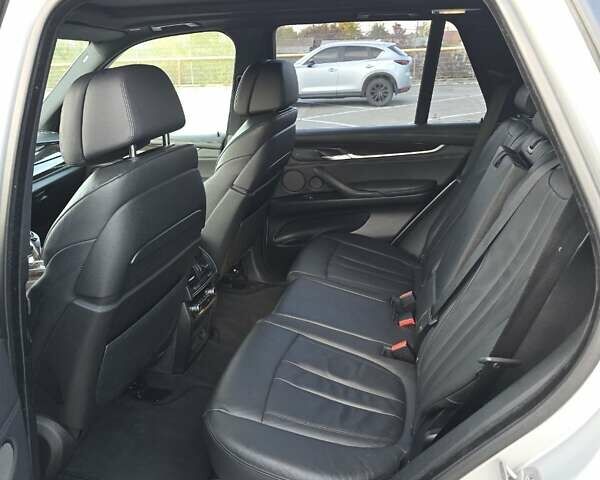 Серый БМВ Х5, объемом двигателя 3 л и пробегом 120 тыс. км за 37000 $, фото 16 на Automoto.ua