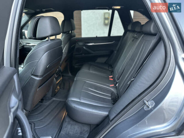 Серый БМВ Х5, объемом двигателя 2.99 л и пробегом 256 тыс. км за 30500 $, фото 23 на Automoto.ua