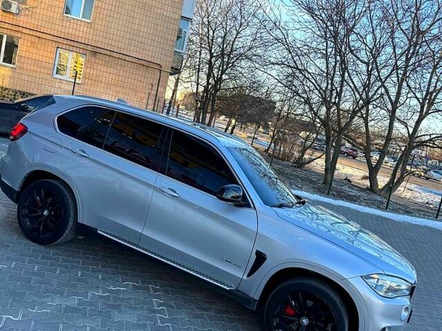 Сірий БМВ Х5, об'ємом двигуна 3 л та пробігом 280 тис. км за 26500 $, фото 6 на Automoto.ua