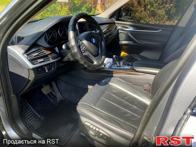Серый БМВ Х5, объемом двигателя 3 л и пробегом 308 тыс. км за 28000 $, фото 8 на Automoto.ua