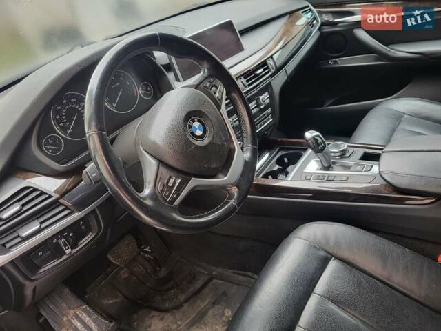 Серый БМВ Х5, объемом двигателя 2.98 л и пробегом 137 тыс. км за 12950 $, фото 10 на Automoto.ua