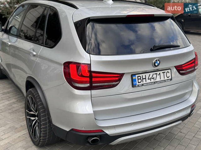 Серый БМВ Х5, объемом двигателя 3 л и пробегом 161 тыс. км за 21990 $, фото 38 на Automoto.ua