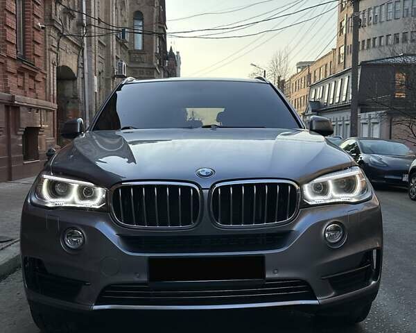 Серый БМВ Х5, объемом двигателя 2.98 л и пробегом 164 тыс. км за 25500 $, фото 105 на Automoto.ua