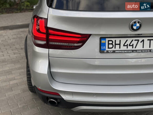 Серый БМВ Х5, объемом двигателя 3 л и пробегом 161 тыс. км за 21990 $, фото 13 на Automoto.ua