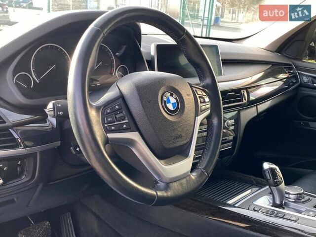 Сірий БМВ Х5, об'ємом двигуна 2.98 л та пробігом 145 тис. км за 22900 $, фото 14 на Automoto.ua
