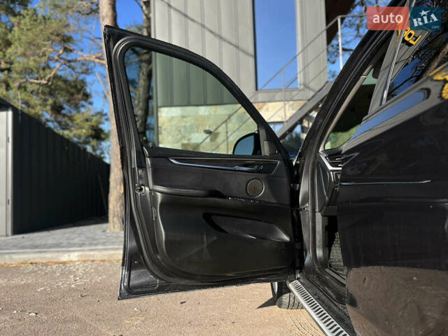 Серый БМВ Х5, объемом двигателя 2.98 л и пробегом 142 тыс. км за 20900 $, фото 9 на Automoto.ua