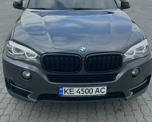 Сірий БМВ Х5, об'ємом двигуна 2 л та пробігом 197 тис. км за 24000 $, фото 1 на Automoto.ua