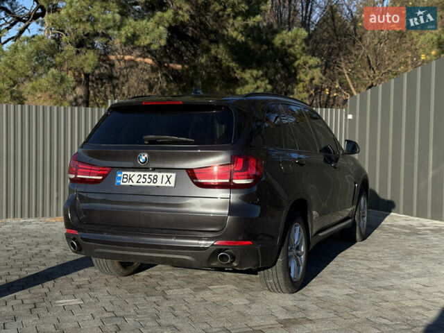 Серый БМВ Х5, объемом двигателя 2.98 л и пробегом 142 тыс. км за 20900 $, фото 6 на Automoto.ua