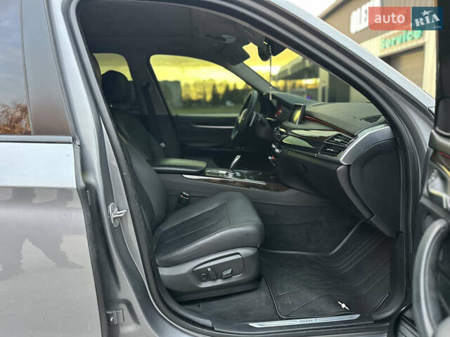 Серый БМВ Х5, объемом двигателя 0 л и пробегом 160 тыс. км за 23500 $, фото 84 на Automoto.ua