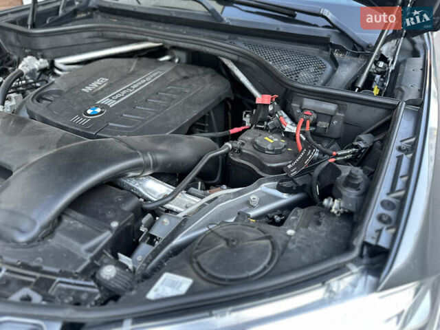 Серый БМВ Х5, объемом двигателя 2.99 л и пробегом 256 тыс. км за 30500 $, фото 46 на Automoto.ua