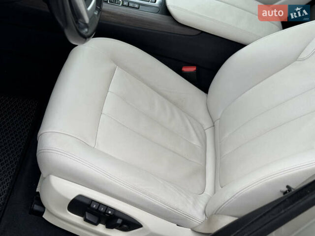 Серый БМВ Х5, объемом двигателя 2.99 л и пробегом 177 тыс. км за 29500 $, фото 13 на Automoto.ua