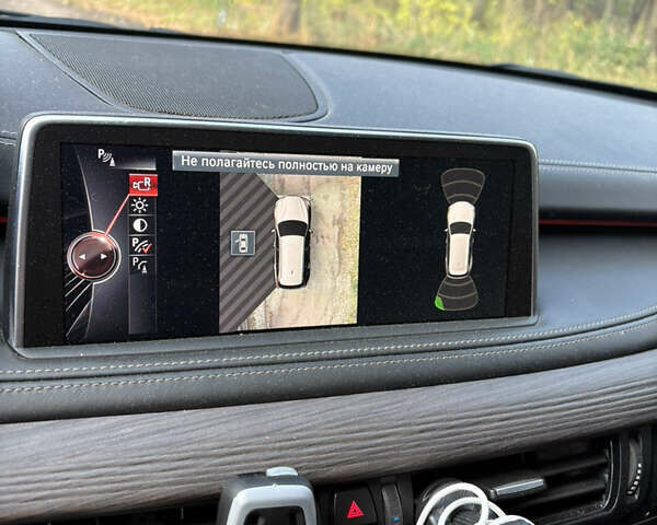 Сірий БМВ Х5, об'ємом двигуна 2.99 л та пробігом 217 тис. км за 34300 $, фото 4 на Automoto.ua