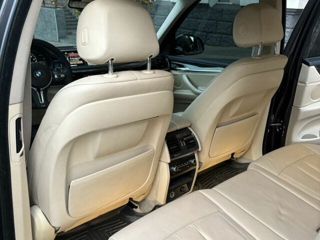 БМВ Х5 2014 в Днепре (Днепропетровске) на Automoto.ua Серый БМВ Х5, объемом двигателя 3 л и пробегом 240 тыс. км за 25000 $, фото 7 на Automoto.ua