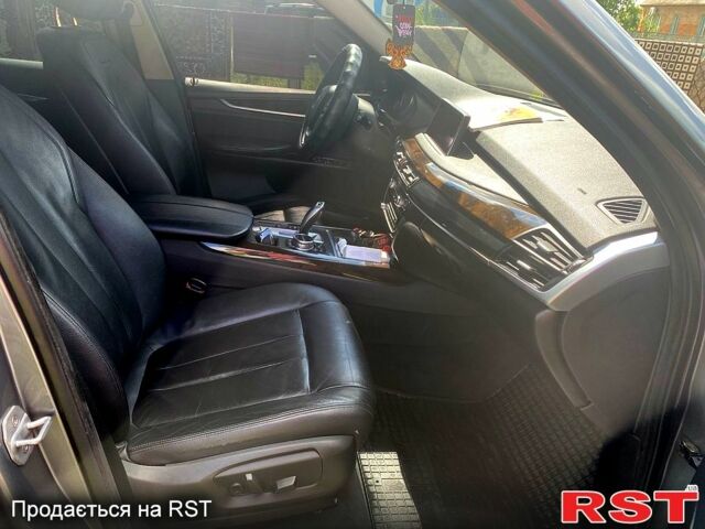 Серый БМВ Х5, объемом двигателя 3 л и пробегом 308 тыс. км за 28000 $, фото 2 на Automoto.ua