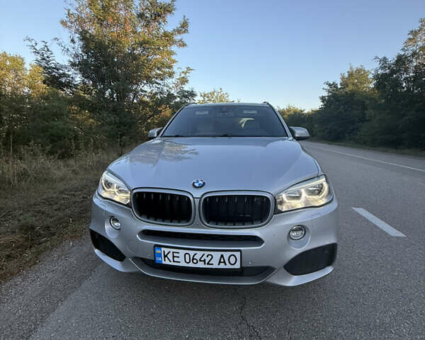 Серый БМВ Х5, объемом двигателя 2.99 л и пробегом 201 тыс. км за 27800 $, фото 1 на Automoto.ua