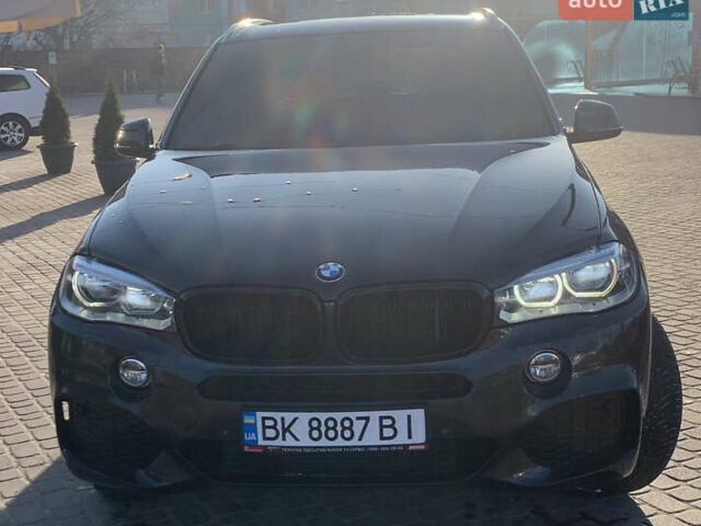 Сірий БМВ Х5, об'ємом двигуна 2.99 л та пробігом 300 тис. км за 25000 $, фото 5 на Automoto.ua