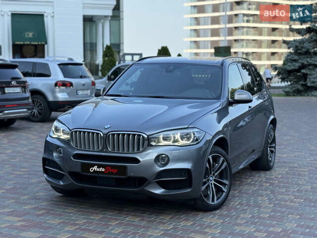 Серый БМВ Х5, объемом двигателя 2.99 л и пробегом 141 тыс. км за 38700 $, фото 2 на Automoto.ua