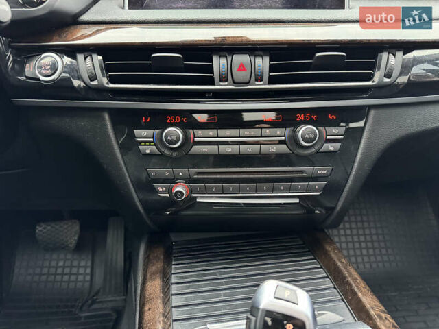 Серый БМВ Х5, объемом двигателя 2.98 л и пробегом 160 тыс. км за 21500 $, фото 32 на Automoto.ua