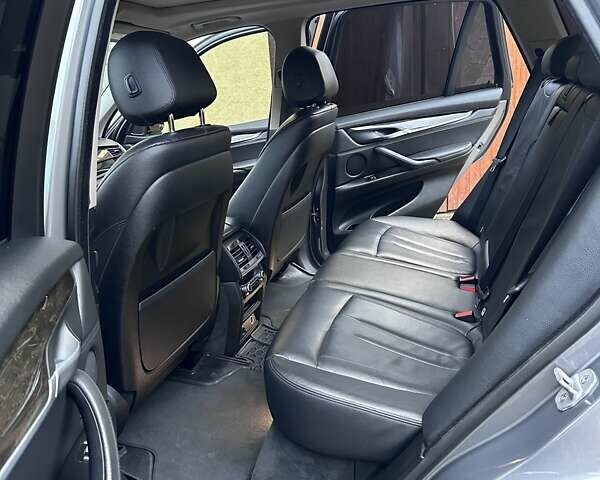 Серый БМВ Х5, объемом двигателя 2.98 л и пробегом 218 тыс. км за 20500 $, фото 50 на Automoto.ua