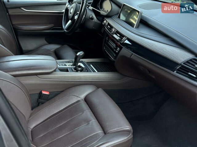 Серый БМВ Х5, объемом двигателя 2.99 л и пробегом 141 тыс. км за 38700 $, фото 17 на Automoto.ua