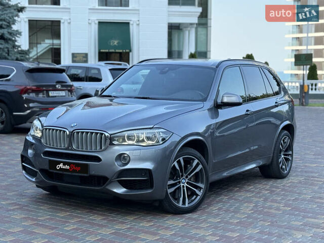 Серый БМВ Х5, объемом двигателя 2.99 л и пробегом 141 тыс. км за 38700 $, фото 3 на Automoto.ua