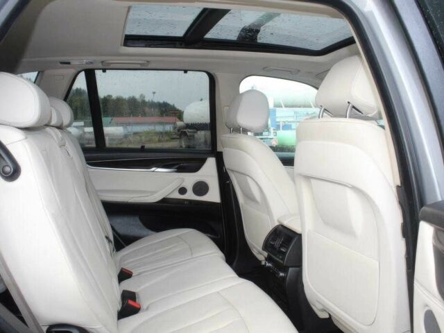 Серый БМВ Х5, объемом двигателя 3 л и пробегом 82 тыс. км за 13800 $, фото 12 на Automoto.ua