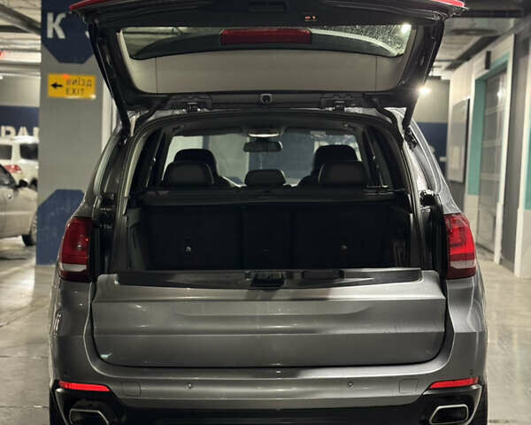 Сірий БМВ Х5, об'ємом двигуна 2.99 л та пробігом 302 тис. км за 27500 $, фото 10 на Automoto.ua