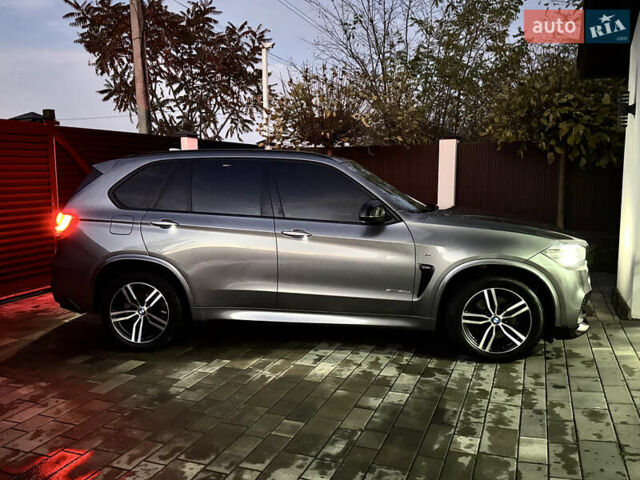 Сірий БМВ Х5, об'ємом двигуна 2.99 л та пробігом 195 тис. км за 33700 $, фото 43 на Automoto.ua