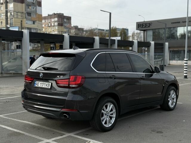 Сірий БМВ Х5, об'ємом двигуна 3 л та пробігом 290 тис. км за 18000 $, фото 3 на Automoto.ua