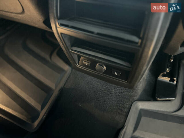 Серый БМВ Х5, объемом двигателя 2.99 л и пробегом 256 тыс. км за 30500 $, фото 35 на Automoto.ua