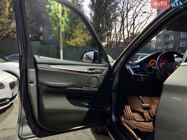 Серый БМВ Х5, объемом двигателя 2.99 л и пробегом 103 тыс. км за 32900 $, фото 17 на Automoto.ua