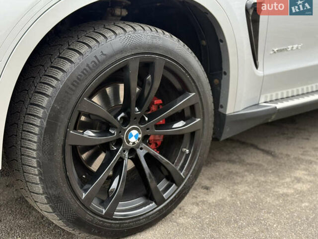 Серый БМВ Х5, объемом двигателя 3 л и пробегом 294 тыс. км за 22100 $, фото 14 на Automoto.ua