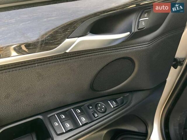 Сірий БМВ Х5, об'ємом двигуна 2.98 л та пробігом 145 тис. км за 22900 $, фото 11 на Automoto.ua