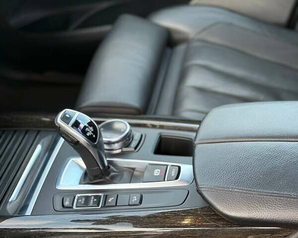 Серый БМВ Х5, объемом двигателя 3 л и пробегом 120 тыс. км за 37000 $, фото 15 на Automoto.ua