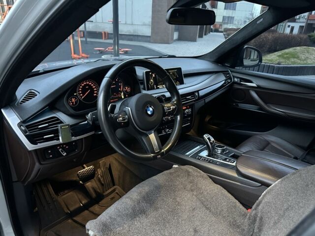 Серый БМВ Х5, объемом двигателя 2 л и пробегом 255 тыс. км за 25500 $, фото 10 на Automoto.ua