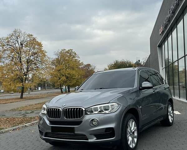 Серый БМВ Х5, объемом двигателя 2.98 л и пробегом 164 тыс. км за 25500 $, фото 9 на Automoto.ua