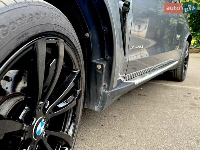 Серый БМВ Х5, объемом двигателя 2.98 л и пробегом 105 тыс. км за 24500 $, фото 13 на Automoto.ua