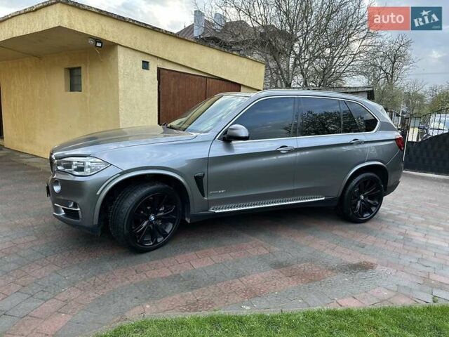 Серый БМВ Х5, объемом двигателя 2.98 л и пробегом 218 тыс. км за 20500 $, фото 7 на Automoto.ua