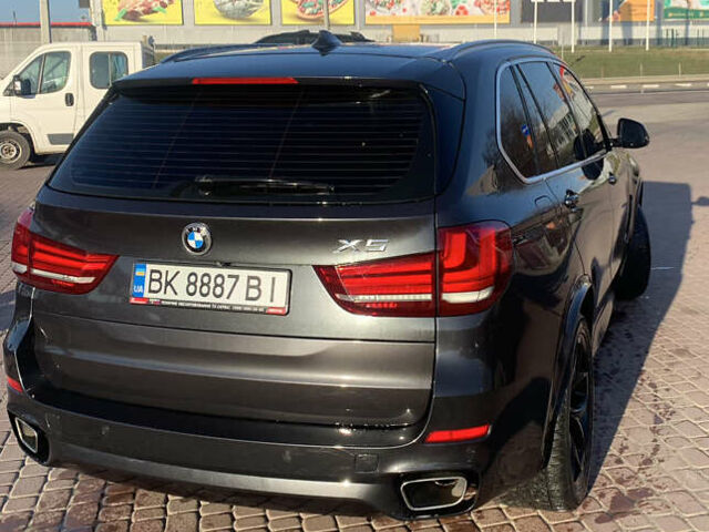 Сірий БМВ Х5, об'ємом двигуна 2.99 л та пробігом 300 тис. км за 25000 $, фото 8 на Automoto.ua