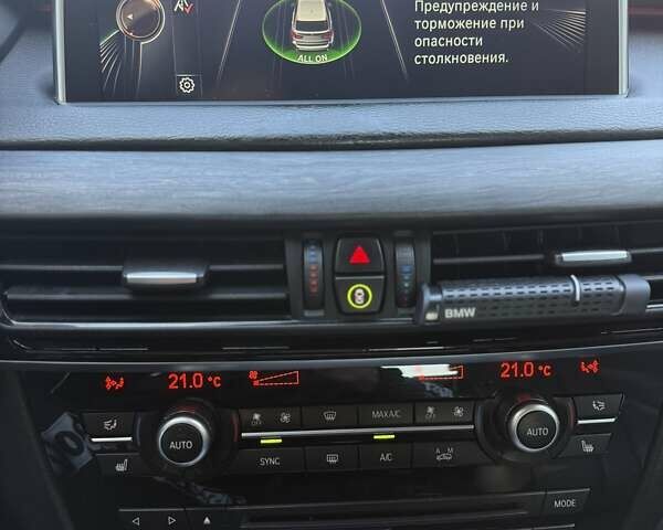 БМВ Х5 2014 в Днепре (Днепропетровске) на Automoto.ua Серый БМВ Х5, объемом двигателя 2.98 л и пробегом 143 тыс. км за 27200 $, фото 7 на Automoto.ua