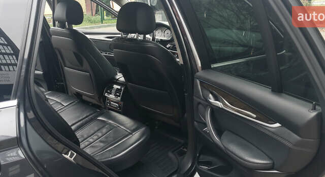 Сірий БМВ Х5, об'ємом двигуна 2.98 л та пробігом 280 тис. км за 18900 $, фото 25 на Automoto.ua