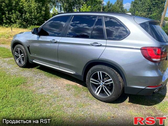 Серый БМВ Х5, объемом двигателя 3 л и пробегом 308 тыс. км за 28000 $, фото 7 на Automoto.ua